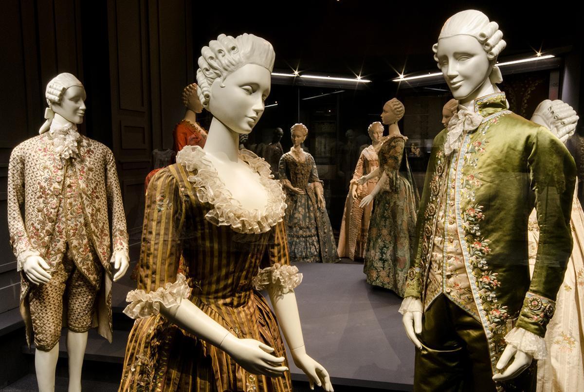 Original clothing in the fashion museum at Ludwigsburg Residential Palace