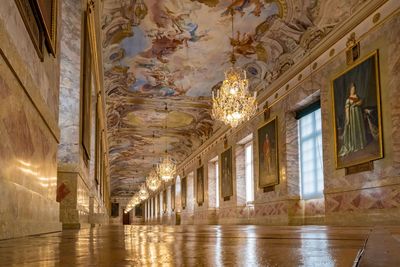 Residenzschloss Ludwigsburg, Blick in die Ahnengalerie