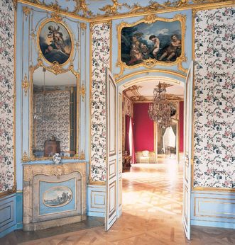 Premier cabinet dans l’appartement de Carl Eugen, château résidentiel de Ludwigsbourg 