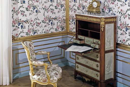 Writing cabinet by René Dubois in Duke Carl Eugen's apartment at Ludwigsburg Residential Palace